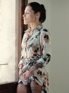 Nikita Bellucci & Sweet Cat